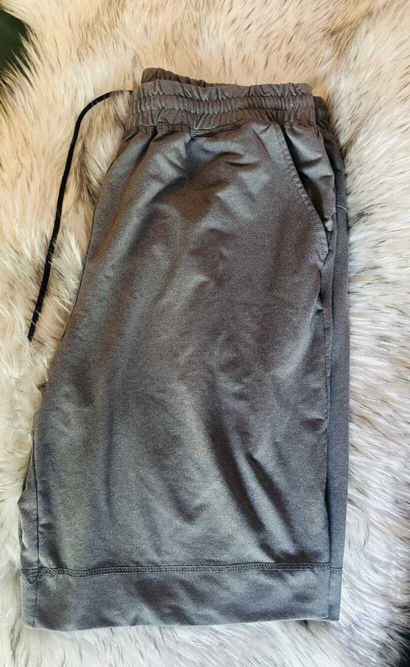 dip Men's Gray Athletic Shorts Size L Drawstring Zip Pocket 90% Polyester